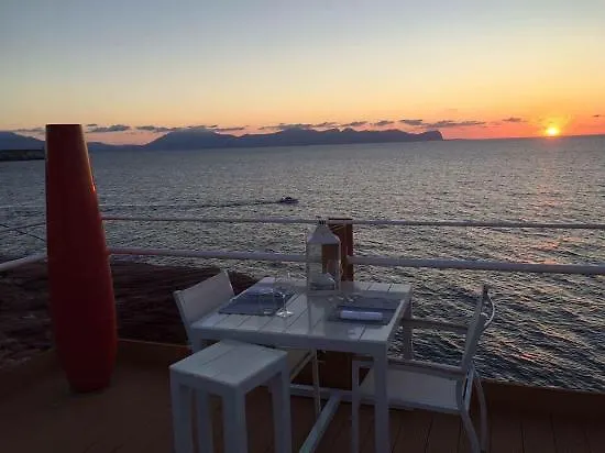 Vacanze Mare 度假居 *
